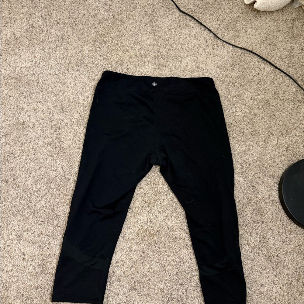 Black Cropped Leggings